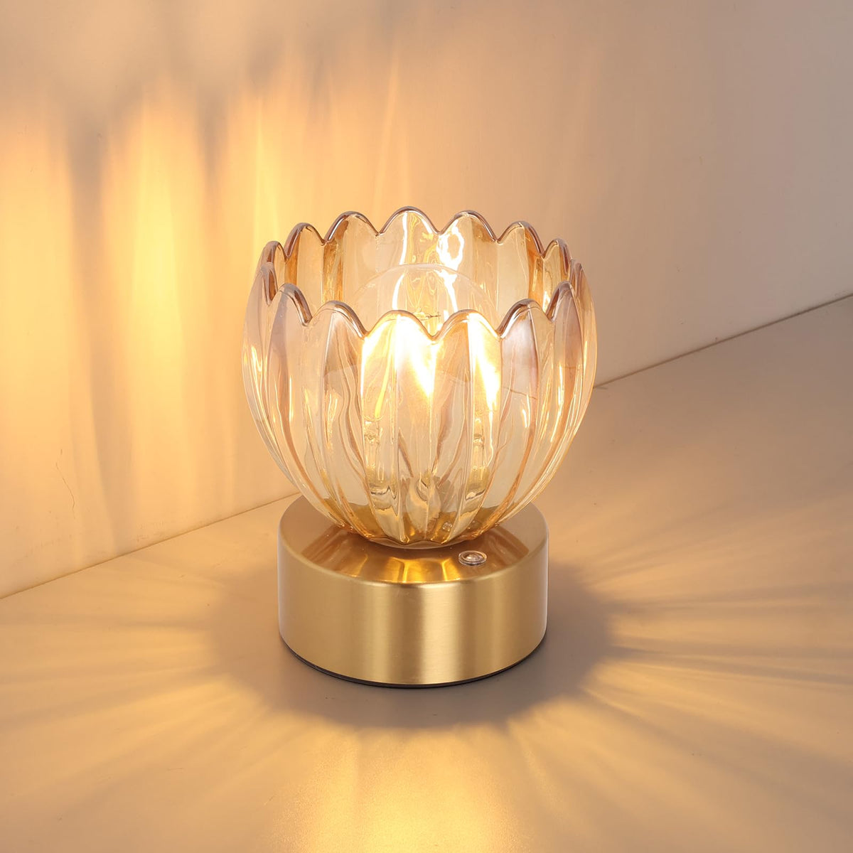 Shenmoyl Tulip Table Lamp with 5000mAh Battery & Touch Control, Cordless Table Lamp with 3 Colors, Dimmable Rechargeable Table Lamps for Bedroom, Nightstands, Living Room, Entryways (Amber Tulip)