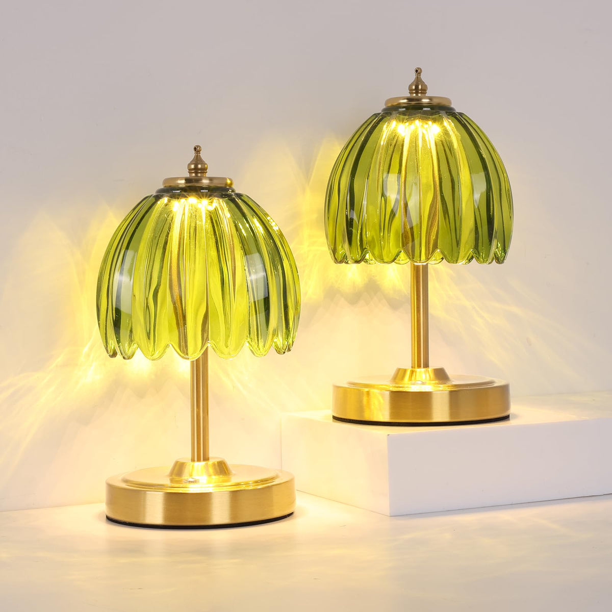 Shenmoyl Tulip Table Lamp with 5000mAh Battery & Touch Control, Cordless Table Lamp with 3 Colors, Dimmable Rechargeable Table Lamps for Bedroom, Nightstands, Living Room, Entryways (Amber Tulip)
